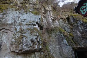고령군 우곡면 도진리 청룡사 내 현무암과 바위에 새겨진 지장보살 그림