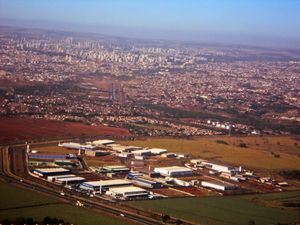 히베이랑프레투의 비즈니스 지구