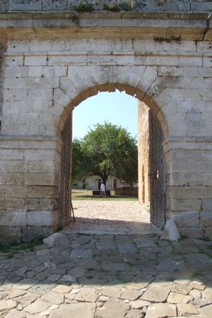 필로스의 네오카스트로 입구