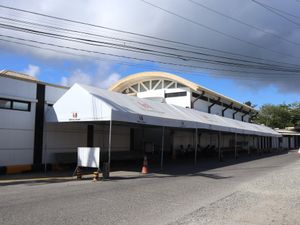 출발 승객을 위해 사용된 구 터미널