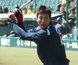 타격 연습 중인 야마다(2012년)