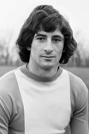 코르넬 디누, 디나모에서 최다 출장 기록을 가진 선수