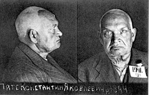 소련 죄수로서의 콘스탄틴 패츠.