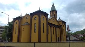 보스니아 헤르체고비나의 국립 기념물인 카리나에 있는 동방 정교회 성모 탄생 교회