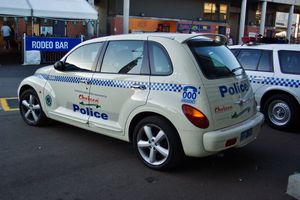 2005년형 PT 크루저가 호주 뉴사우스웨일스 경찰에서 지역 사회 홍보 차량으로 사용됨