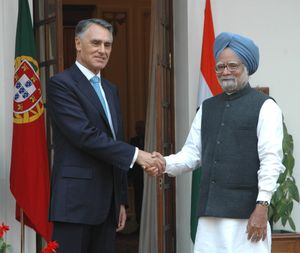 아니발 카바쿠 실바 대통령이 2007년 1월 11일 뉴델리에서 인도 총리 만모한 싱과 만나는 모습