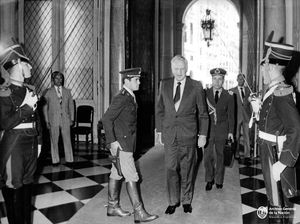 갈티에리가 아르헨티나 대통령 취임 첫날