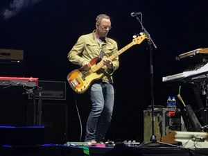 스콧 슈라이너, 2019년 사진, 2001년부터 위저의 베이시스트