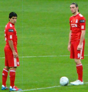 수아레스(왼쪽)는 앤디 캐롤과 같은 날 리버풀과 계약했다.