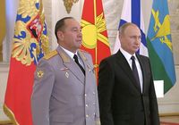 2017년 블라디미르 푸틴 대통령과 짓코(왼쪽)