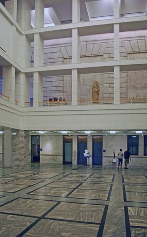 새 건물에 있는 아트리움