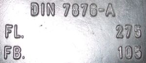 오리발 밑창은 독일 표준 DIN 7876:1980을 준수함을 보여줍니다.