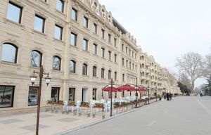 베고 호텔, 간자