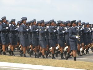 2012년 열병식에 참가한 스리랑카 공군 여성들