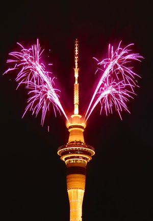 2023년 새해 오클랜드 스카이 타워에서 열린 불꽃놀이