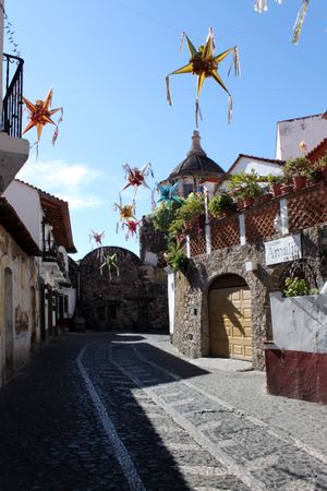 피냐타 공공 미술