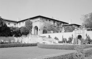 그린에이커스, 1918년 무성 영화 배우 해롤드 로이드가 지은 역사적인 저택