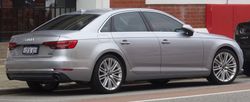 아우디 A4 후측면