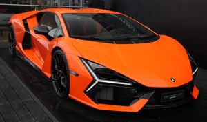 람보르기니 레부엘토 쿠페