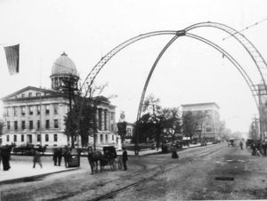 1905년경 5번가와 애덤스 거리 교차로