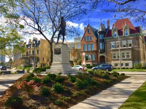 번스 커먼스(Burns Commons) in 밀워키, 위스콘신, 미국