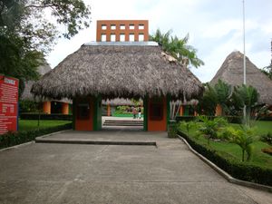 동물원 "윰카"는 이 도시의 주요 관광 명소 중 하나이다.