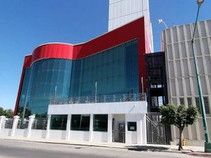 쿠아우테목 모크테주마 양조장은 테카테 (맥주)를 생산한다.