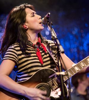 브랜치가 2017년 7월 21일 샌프란시스코 슬림스(Slim's)에서 공연하고 있다.