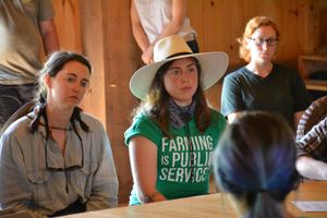 '농업은 공공 서비스' 셔츠