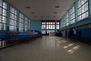 2012년 10월, 새로운 카피리 엠포시 역 내부