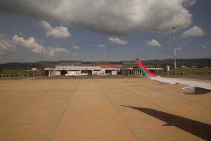 키수무 국제공항