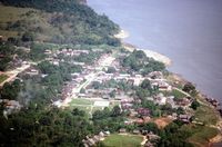 1987년 이키토스 북동쪽 모습. 당시 이키토스의 인구는 대도시로 발전하면서도 농촌의 모습을 유지하고 있었다.