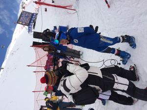 2015년 동계 유니버시아드 알파인 스키 경기에서 유로스포츠 직원이 인터뷰를 진행하고 있다.