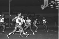 제5회 마카비아 경기에서 미국과 경기하는 브라질