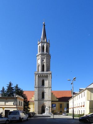 Plac Zamkowy(성 광장) - 영원한 도움의 성모 교회가 추가된 성의 탑