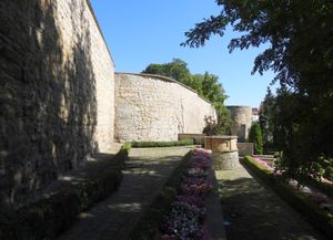 중세 도시 성벽