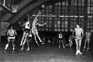 1952년 하계 올림픽에서 필리핀과 아르헨티나의 경기.