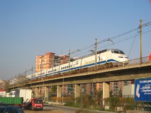 고가교를 통과하는 렌페 101급