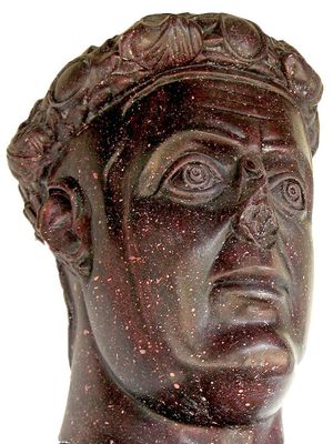 국립 박물관}}에 소장되어 있음