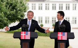 라스무센 재임 기간 동안 덴마크는 미국의 외교 정책을 지지했다.