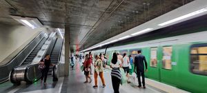 호세 데 알렌카르 지하철역