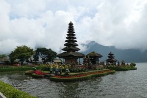 울룬 다누 브라탄 사원, 발리, 인도네시아