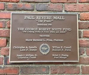 폴 리비어 몰 현판