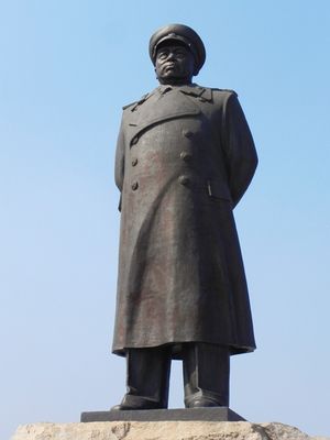 후난성 샹탄시 고향에 있는 펑더화이 동상