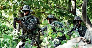 적지침투훈련 중인 제30기계화보병사단 장병들