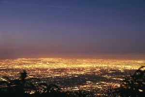 새벽의 로스앤젤레스 분지