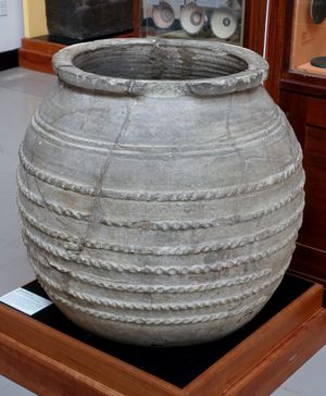 큰 도자기 항아리, 누지, 요르간 테페, 이라크, 제IV층, 기원전 2천년 중반 - 하버드 셈족 박물관