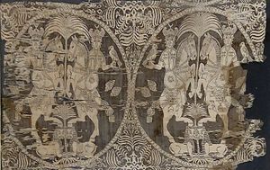 부와이흐 시대에 제작된 기마병 묘사 비단