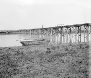 바그다드 철도가 유프라테스강을 건너는 나무 다리