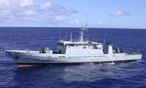 가봉 해군은 이와 유사한 P400급 초계함을 사용한다.